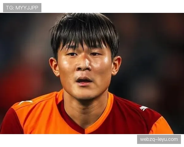 金玟哉防守站位解析展现提升球队后防稳定性的关键要素 金玟哉防守站位解析展现提升球队后防稳定性的关键要素